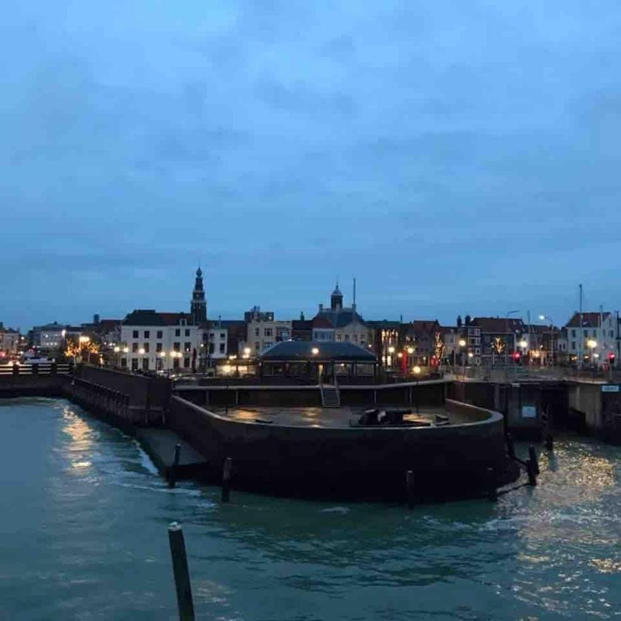 Onder De Boule Petit Lägenhet Vlissingen Exteriör bild